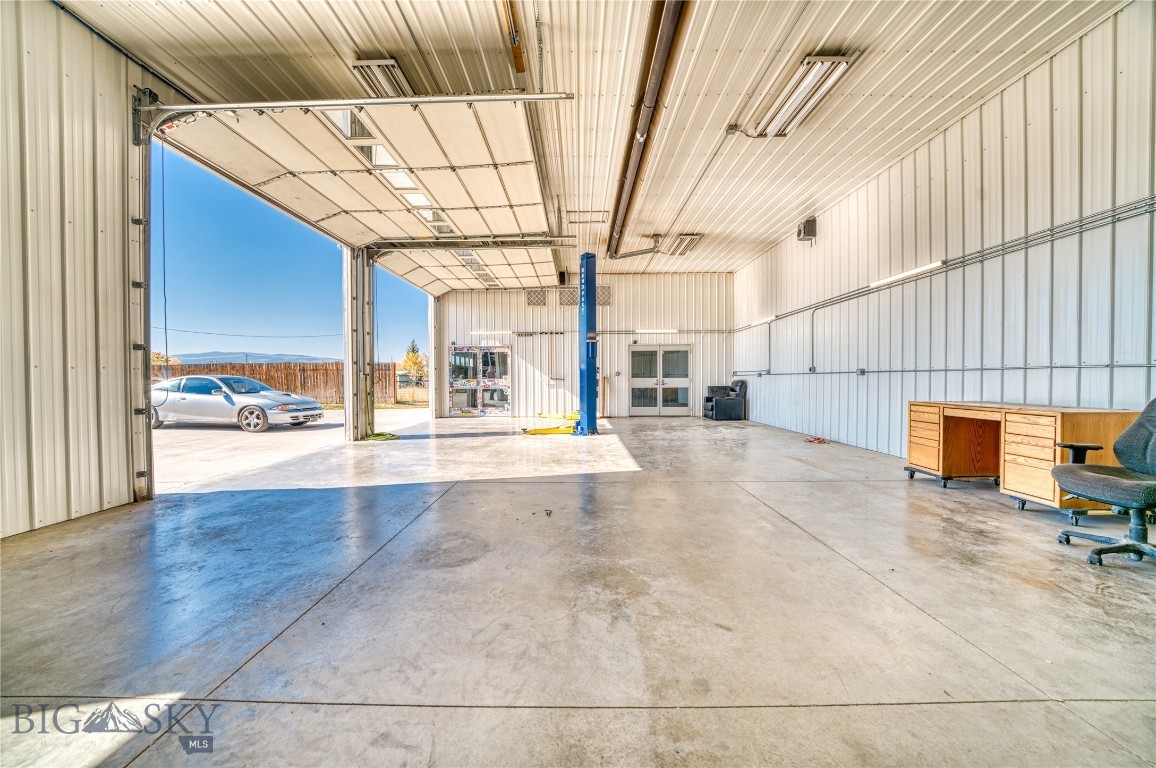 511 Table Mountain Drive Property Photo 4
