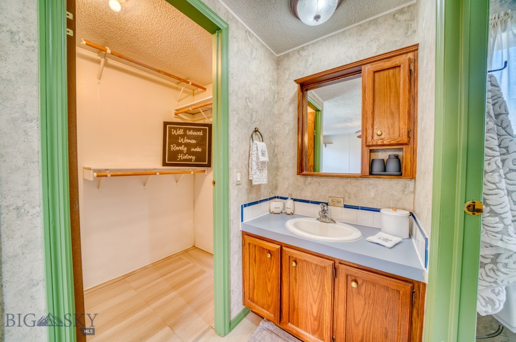 511 Table Mountain Drive Property Photo 31