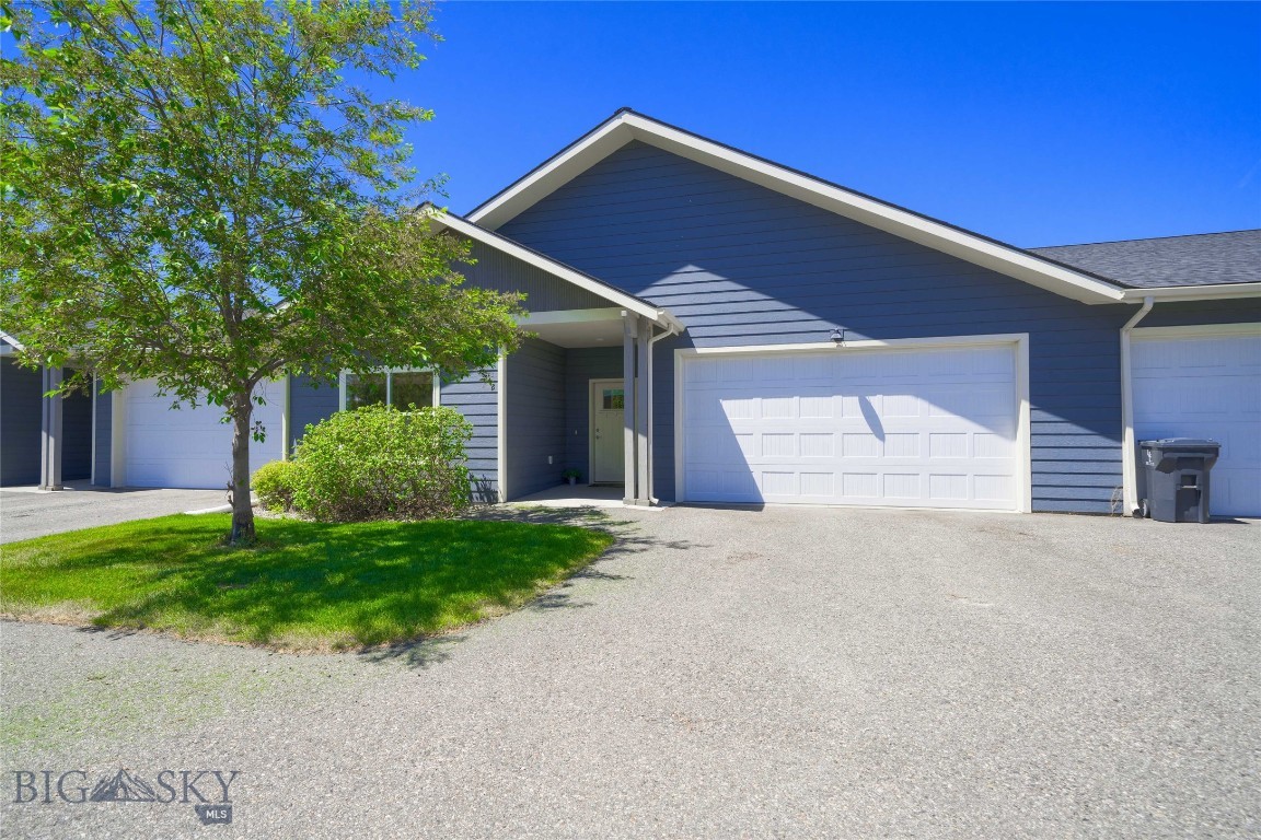 20 Voyager Lane B Property Photo 1