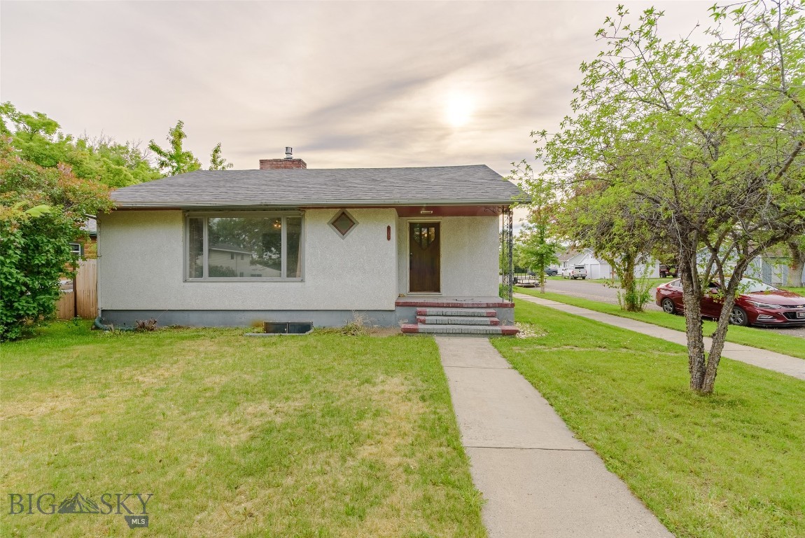 602 1st Avenue E Property Photo 1