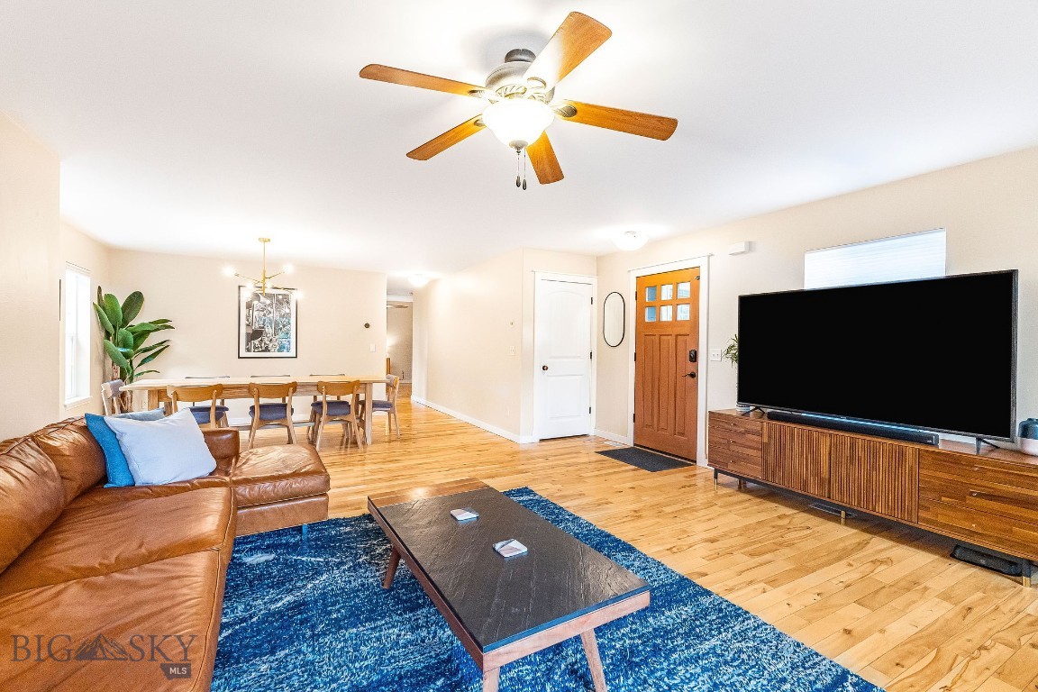 4619 Cascade Street Property Photo 5