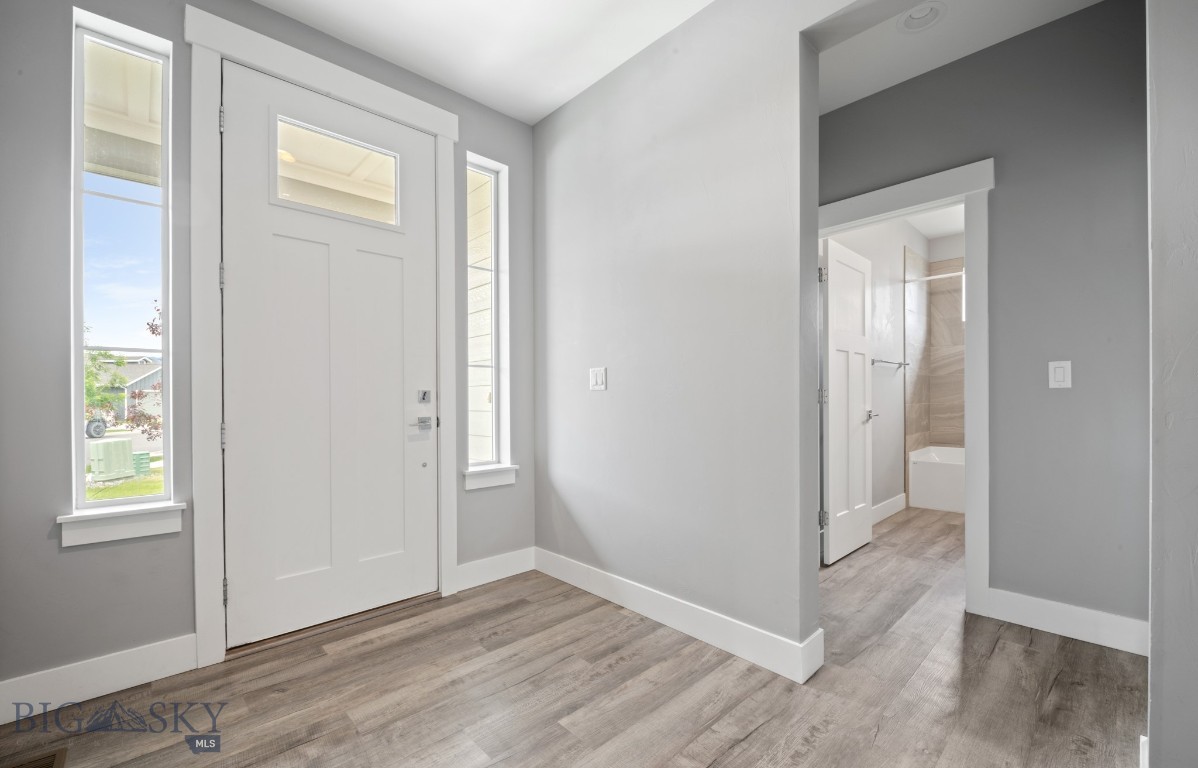 1518 Deadwood Loop Property Photo 3