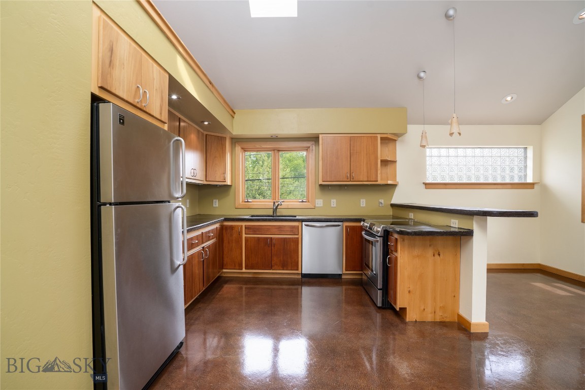 316 N Tracy Avenue Property Photo 50