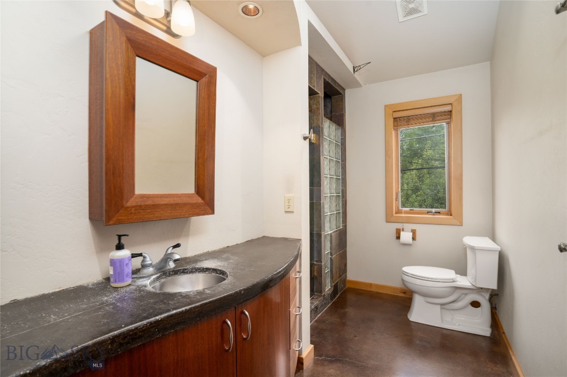 316 N Tracy Avenue Property Photo 51
