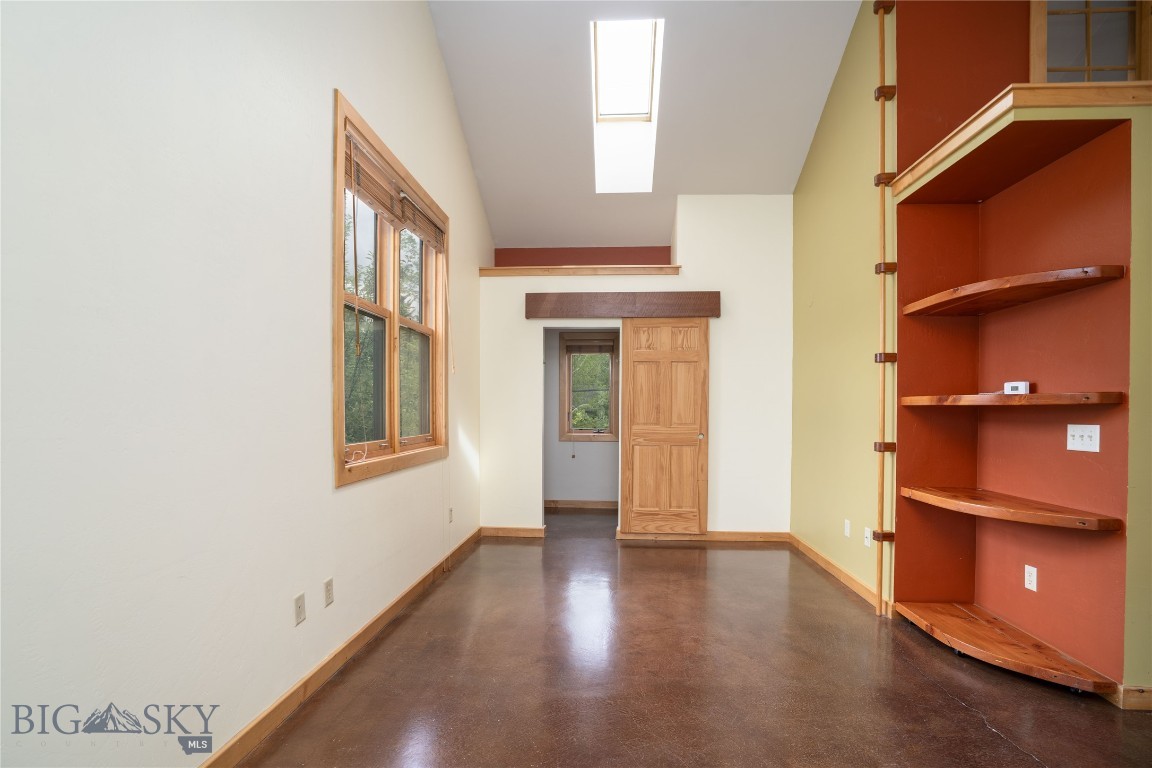 316 N Tracy Avenue Property Photo 52