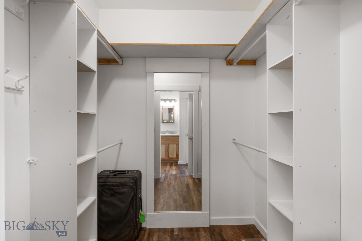 1165 Stewart Loop Property Photo 18