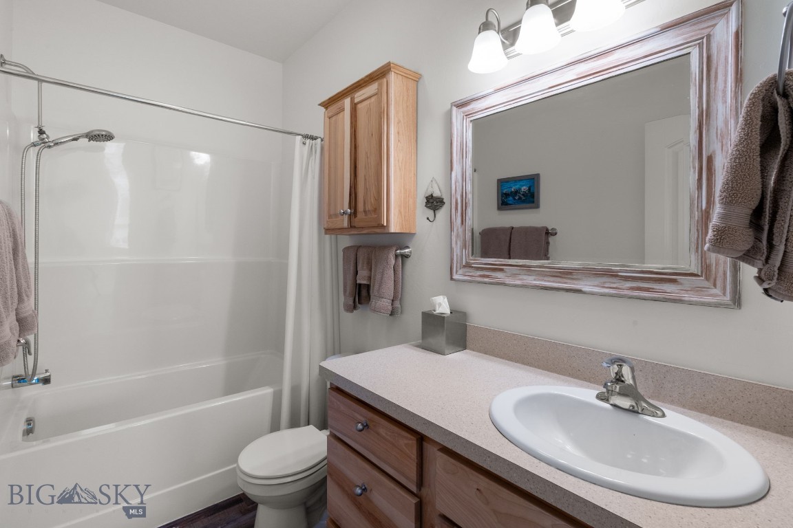 1165 Stewart Loop Property Photo 24