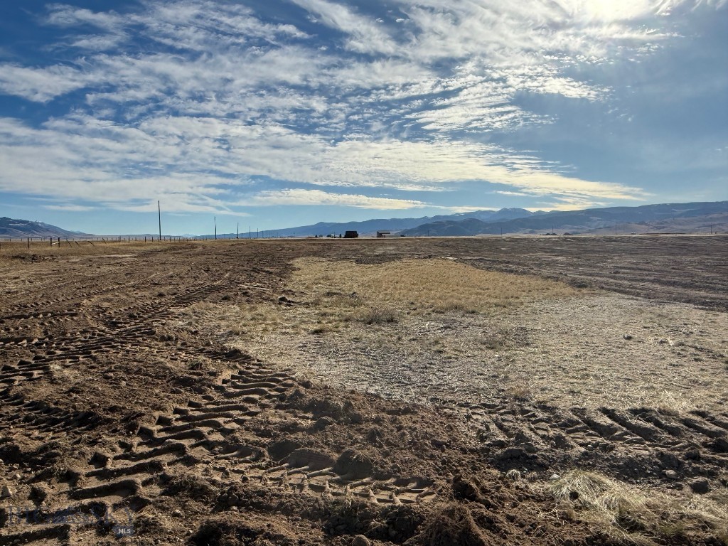 Lot 11 Sphinx Mountain Subdivision Property Photo 8