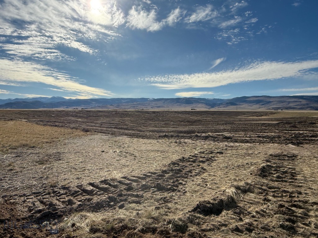 Lot 11 Sphinx Mountain Subdivision Property Photo 10