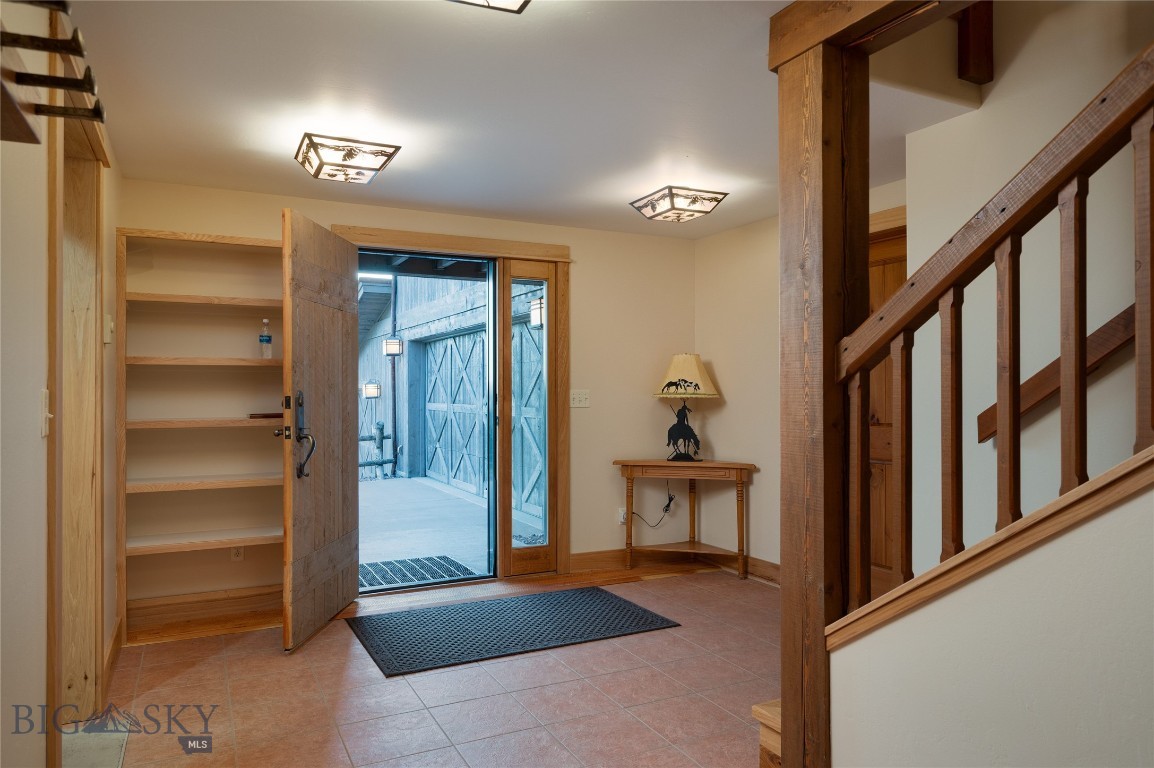 2355 Sawmill Road Property Photo 10
