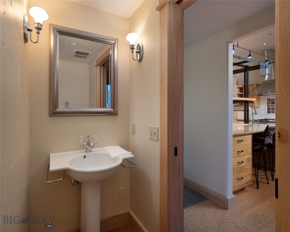 2355 Sawmill Road Property Photo 22
