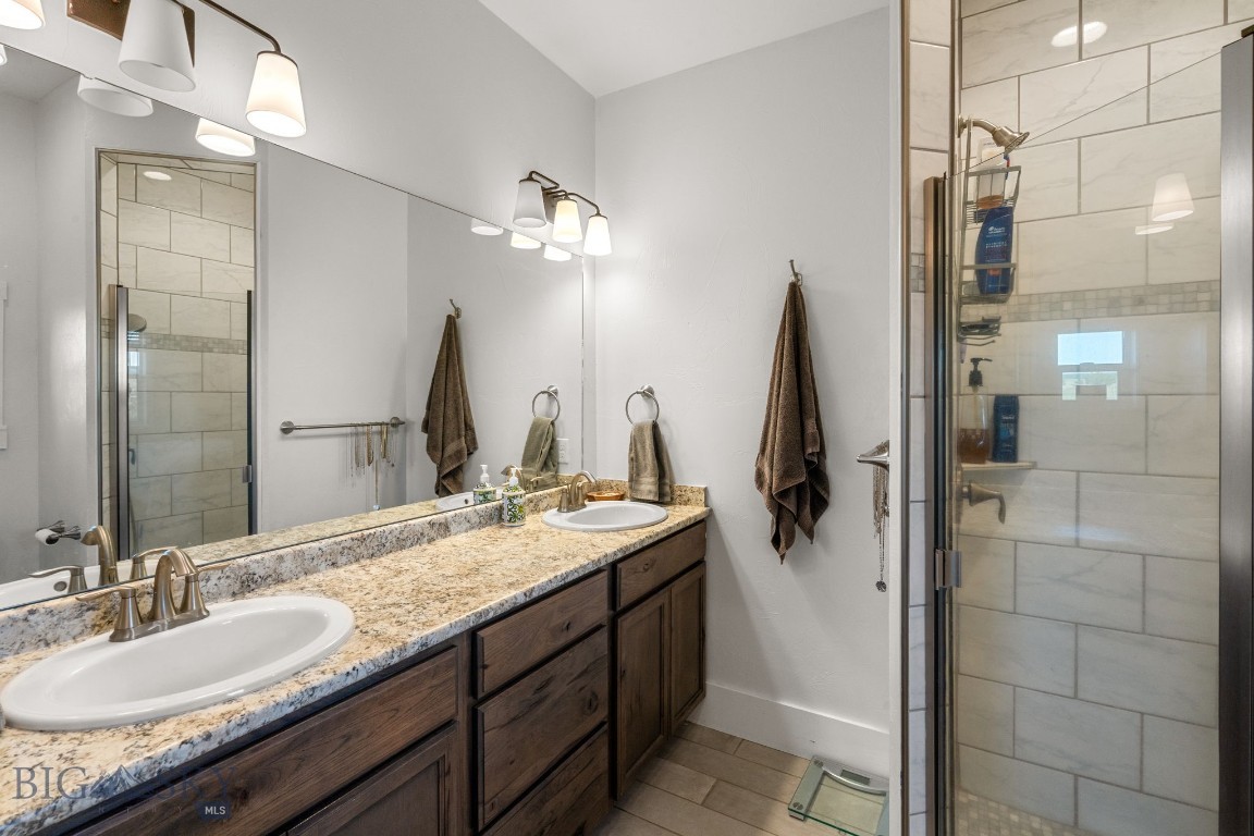 64 Duke Drive Property Photo 16