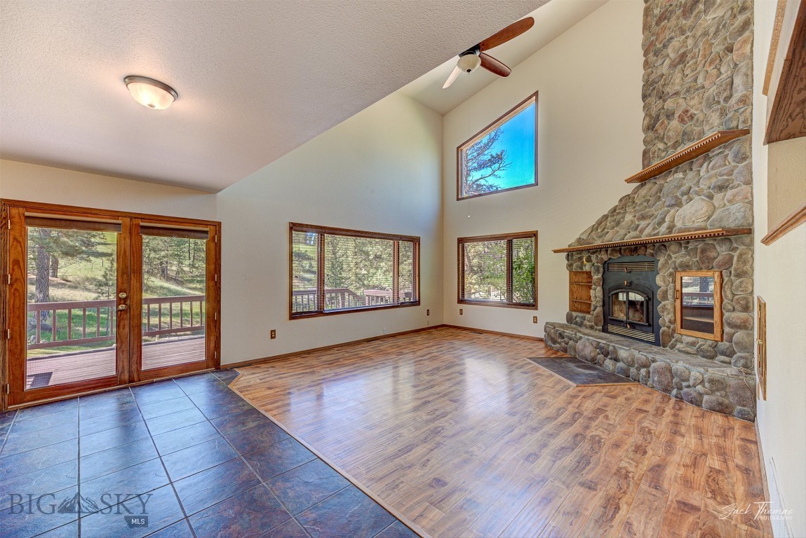 854 State Highway 282 Property Photo 5