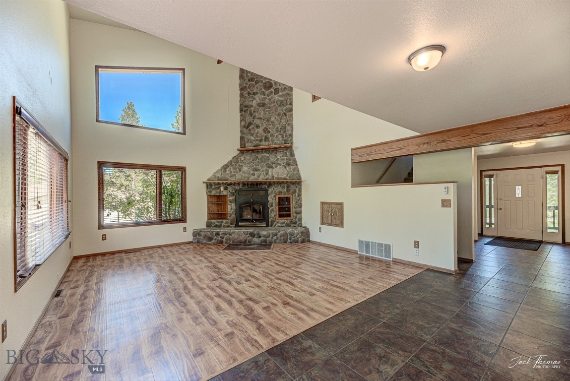 854 State Highway 282 Property Photo 6