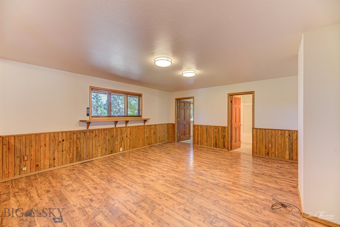 854 State Highway 282 Property Photo 16