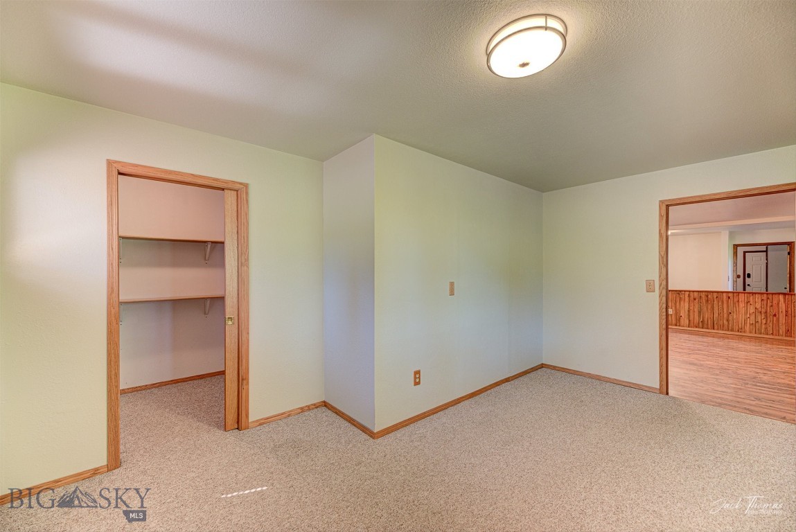 854 State Highway 282 Property Photo 19