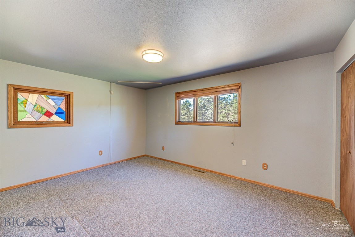 854 State Highway 282 Property Photo 35