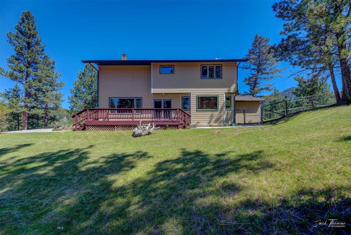 854 State Highway 282 Property Photo 40