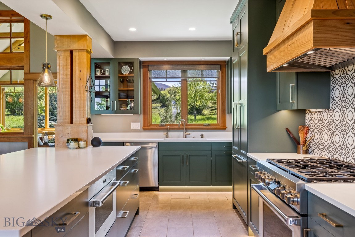 2594 Star Ridge Road Property Photo 1
