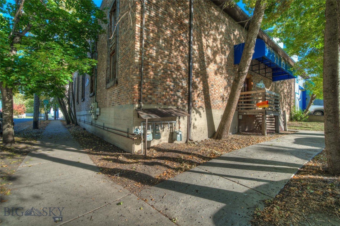 201 S Wallace Avenue A-4-1 Property Photo 2