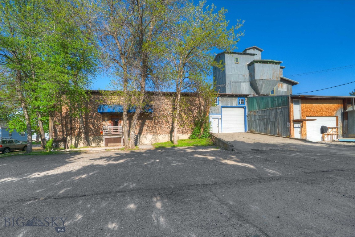 201 S Wallace Avenue A-4-1 Property Photo 3