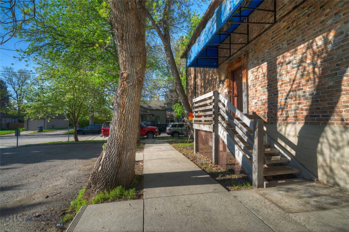 201 S Wallace Avenue A-4-1 Property Photo 4