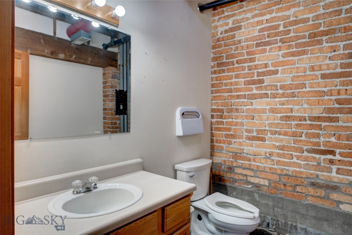 201 S Wallace Avenue A-4-1 Property Photo 8