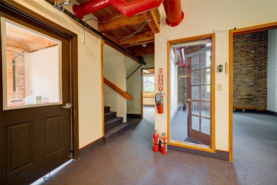 201 S Wallace Avenue A-4-1 Property Photo 24