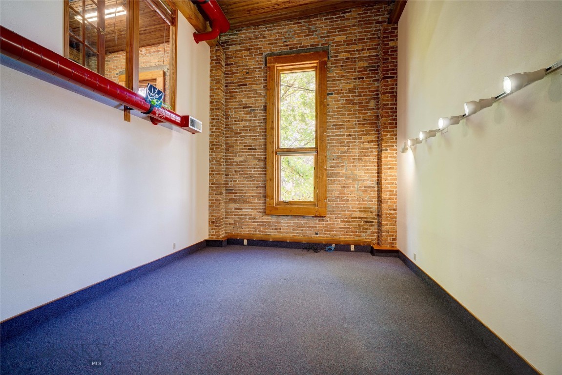 201 S Wallace Avenue A-4-1 Property Photo 27