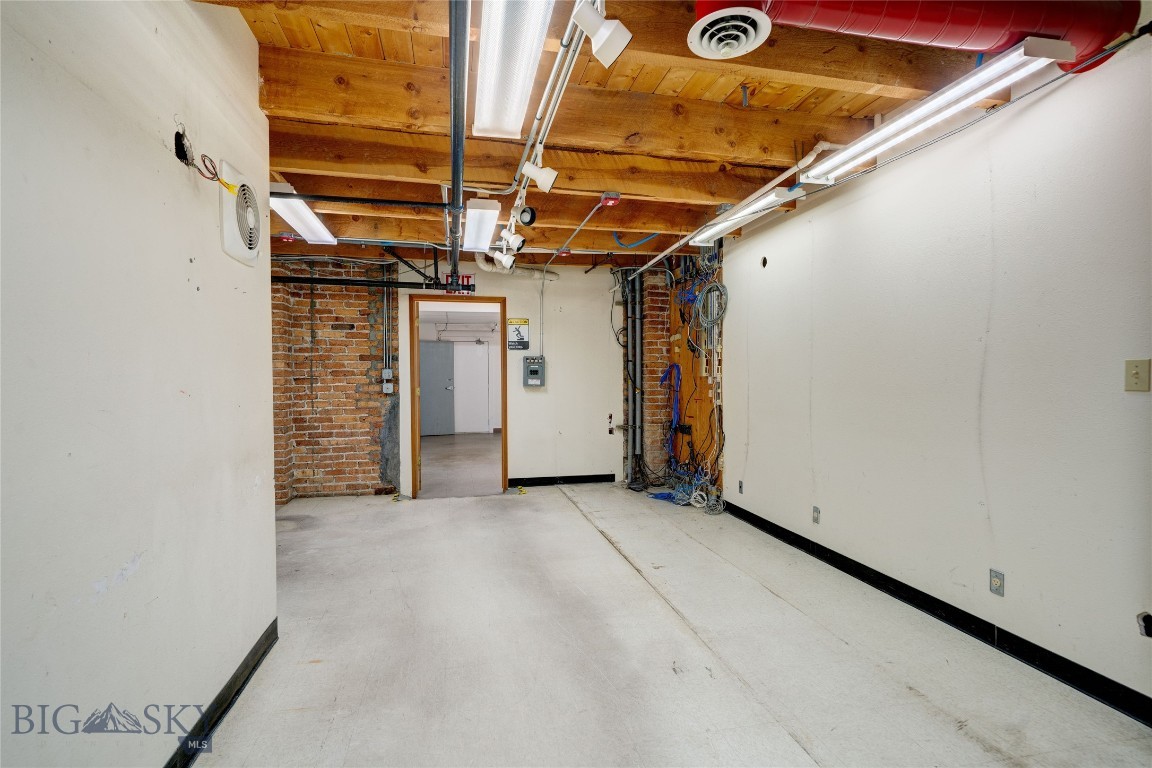 201 S Wallace Avenue A-4-1 Property Photo 32