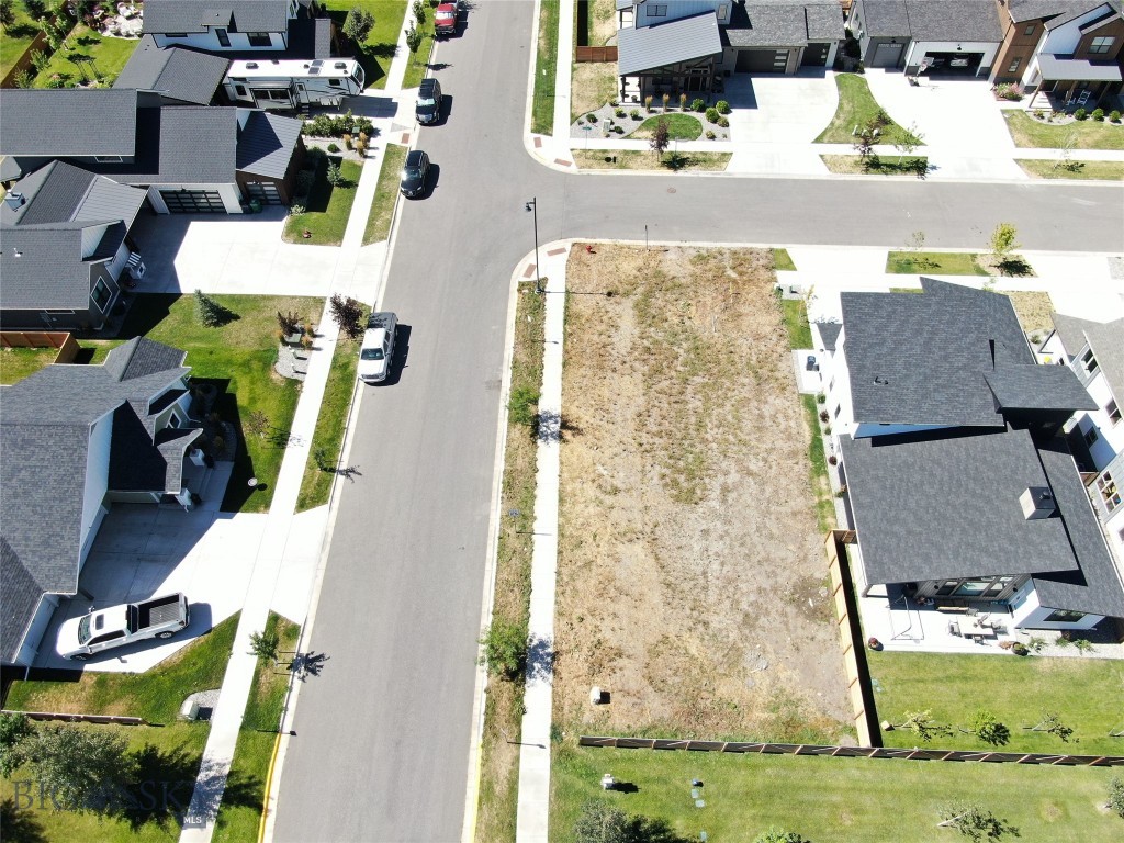 1128 Ryun Sun Way Property Photo 2