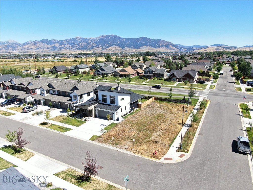 1128 Ryun Sun Way Property Photo 3