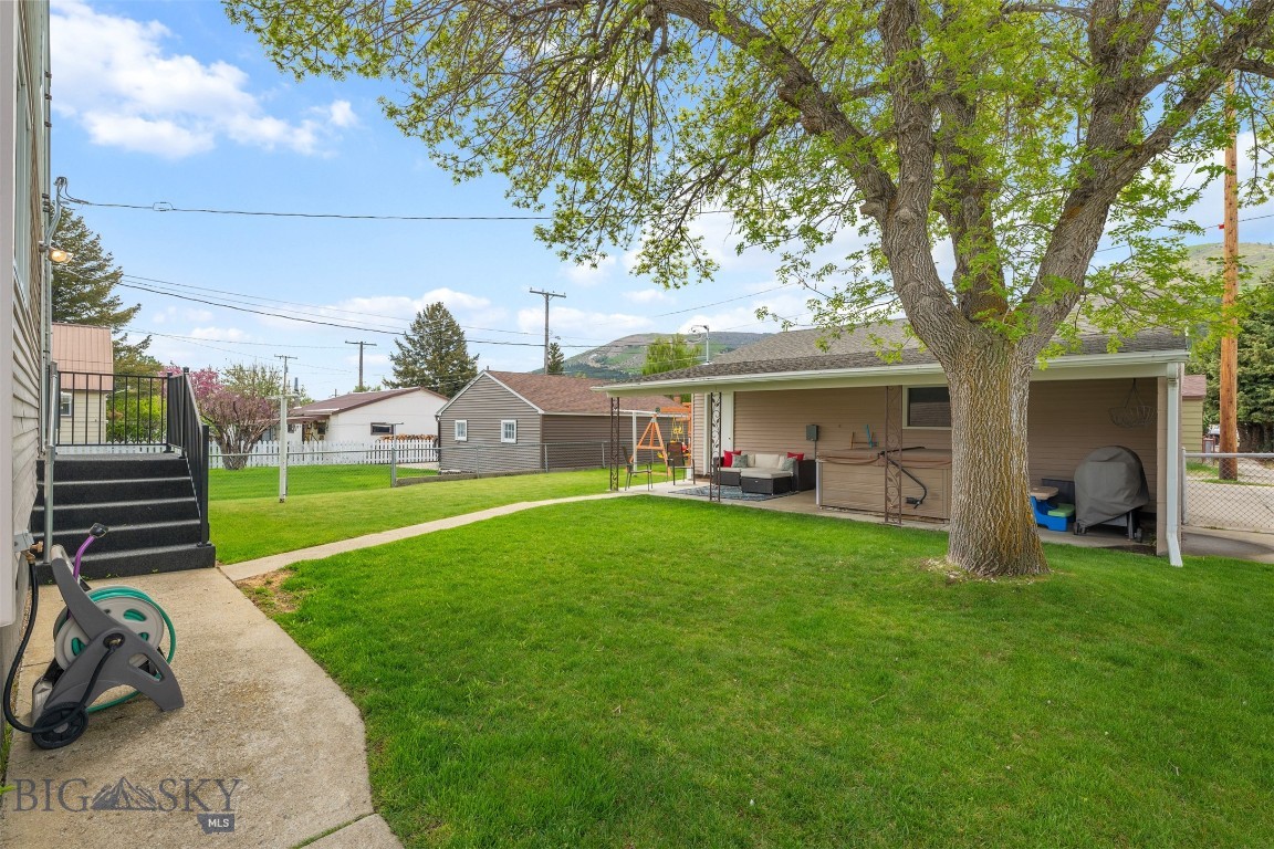 303 Cypress Street Property Photo 44