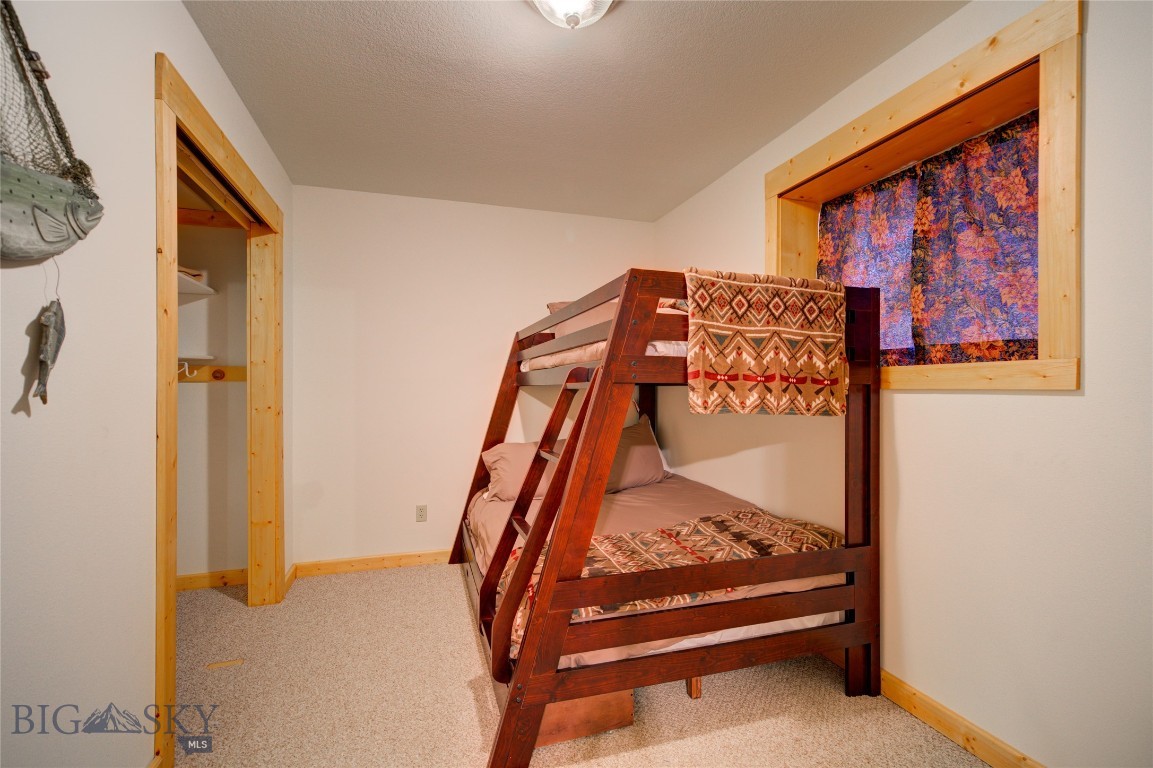 13 Coachman Lane Property Photo 31