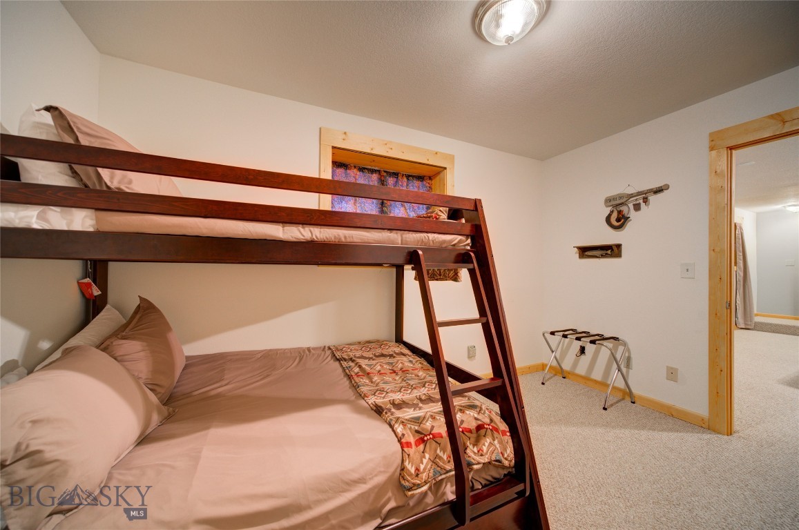 13 Coachman Lane Property Photo 32