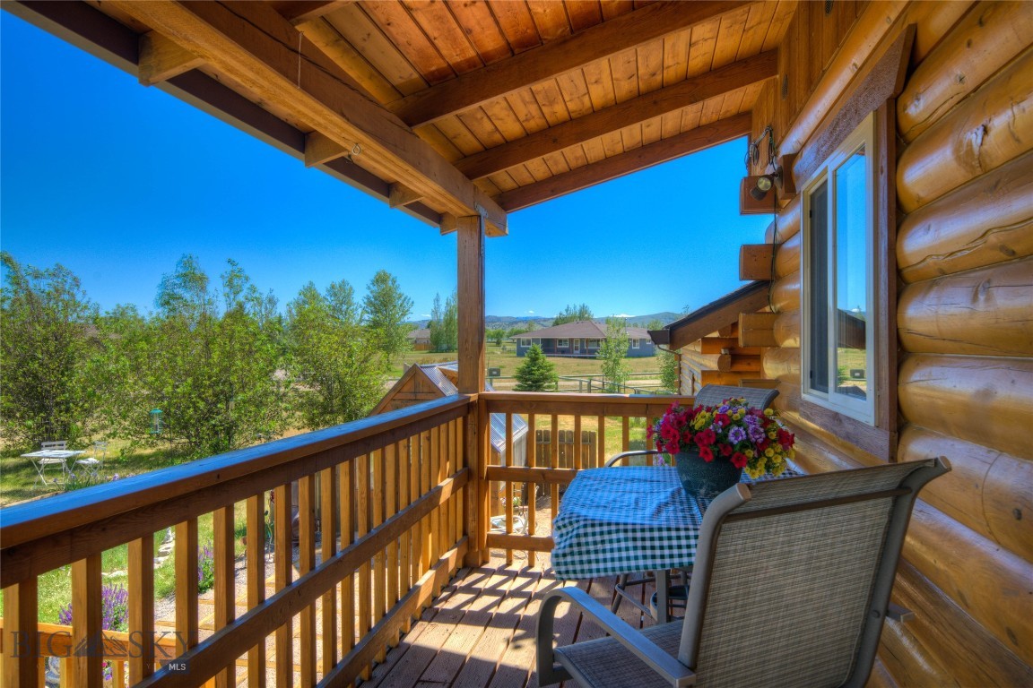 13 Coachman Lane Property Photo 33