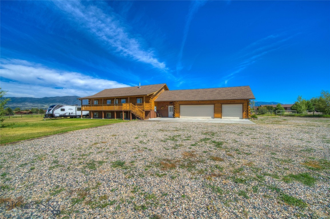 13 Coachman Lane Property Photo 42