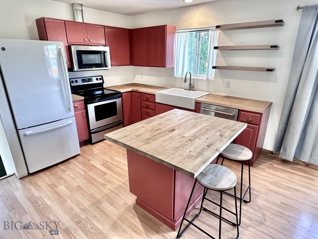 141 Gravel Hollow Drive Property Photo 4