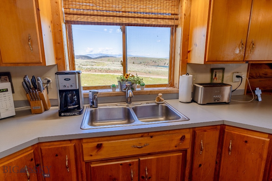 347 Upper Ross Gulch Road Property Photo 16