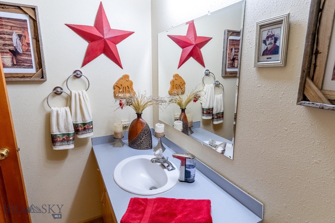 347 Upper Ross Gulch Road Property Photo 21