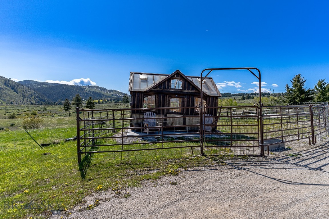 347 Upper Ross Gulch Road Property Photo 42