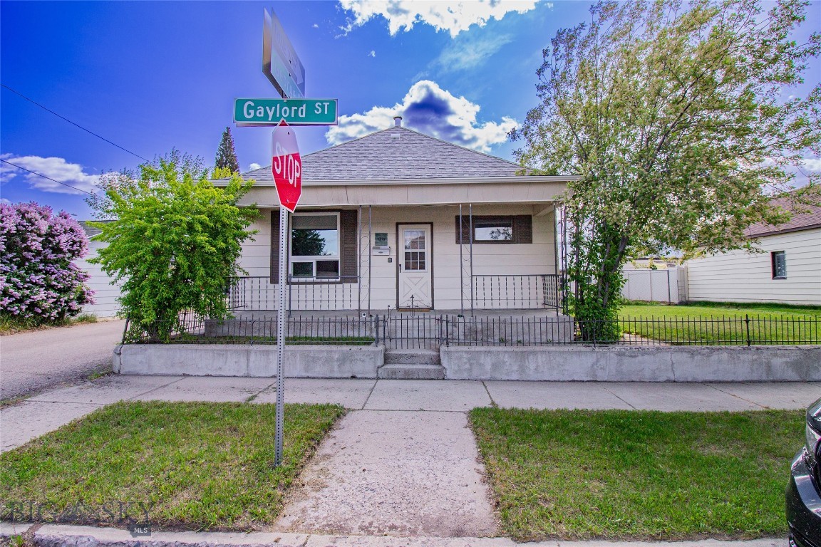 1716 Gaylord Property Photo 1