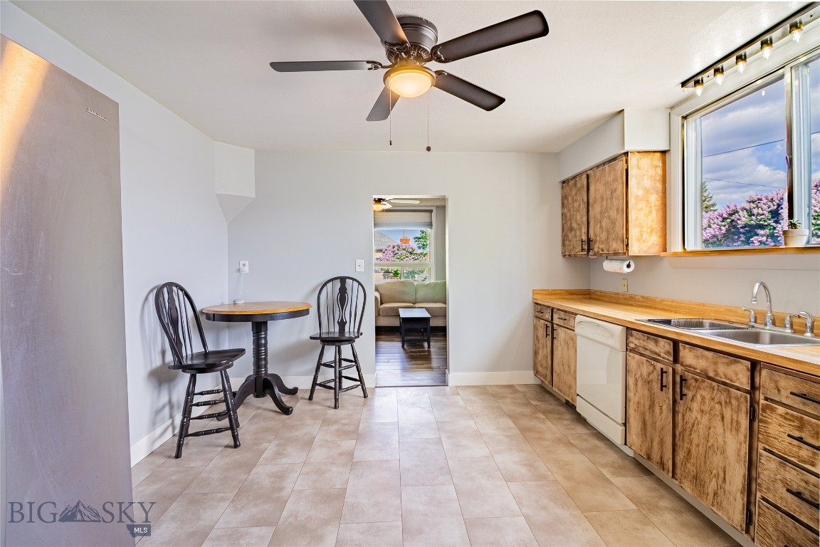 1716 Gaylord Property Photo 14
