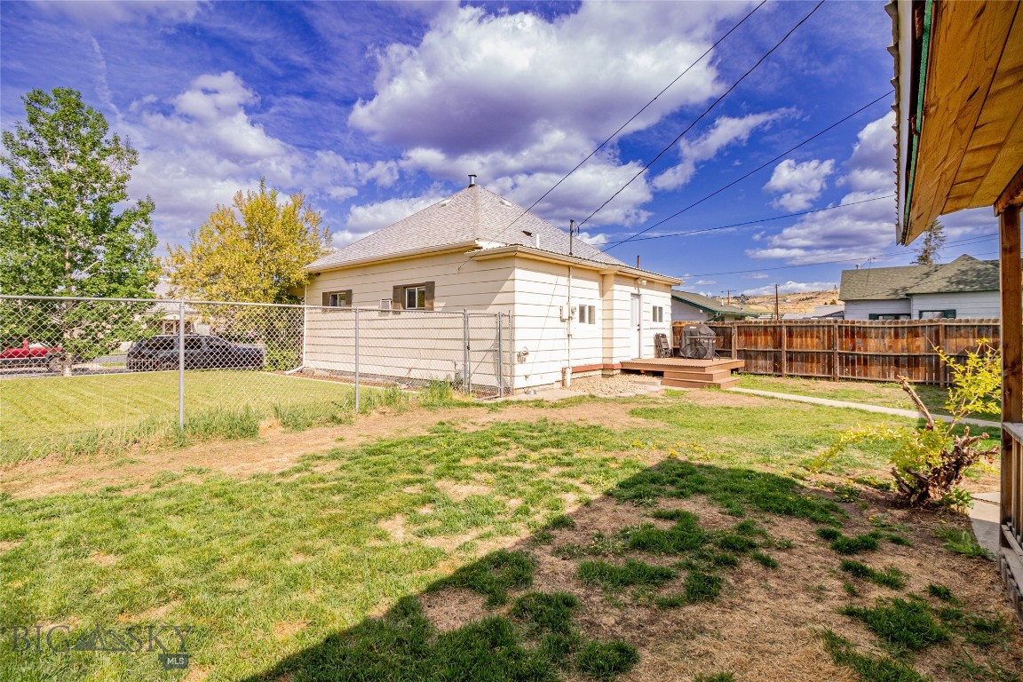 1716 Gaylord Property Photo 31
