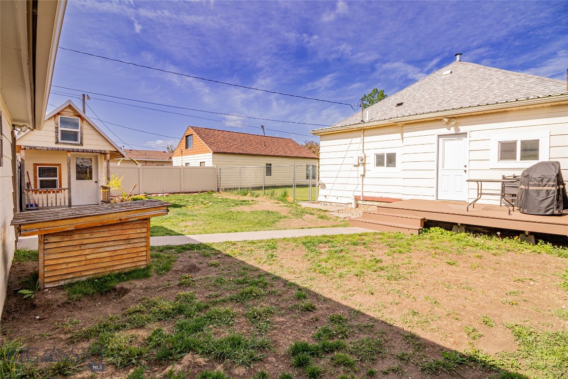 1716 Gaylord Property Photo 32
