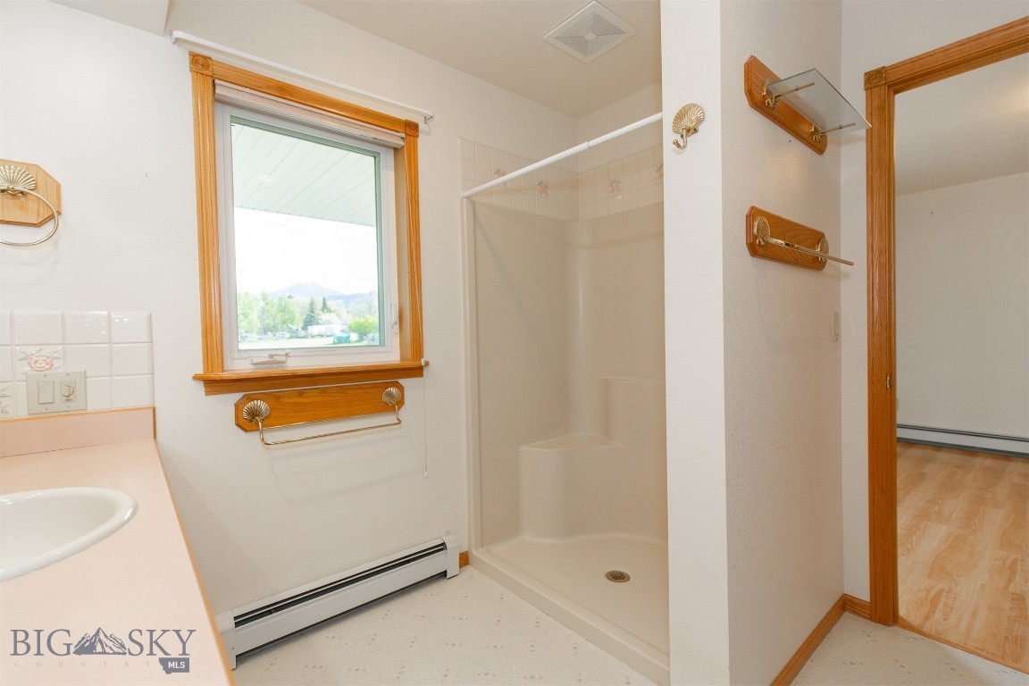 507 E Poppleton Property Photo 42