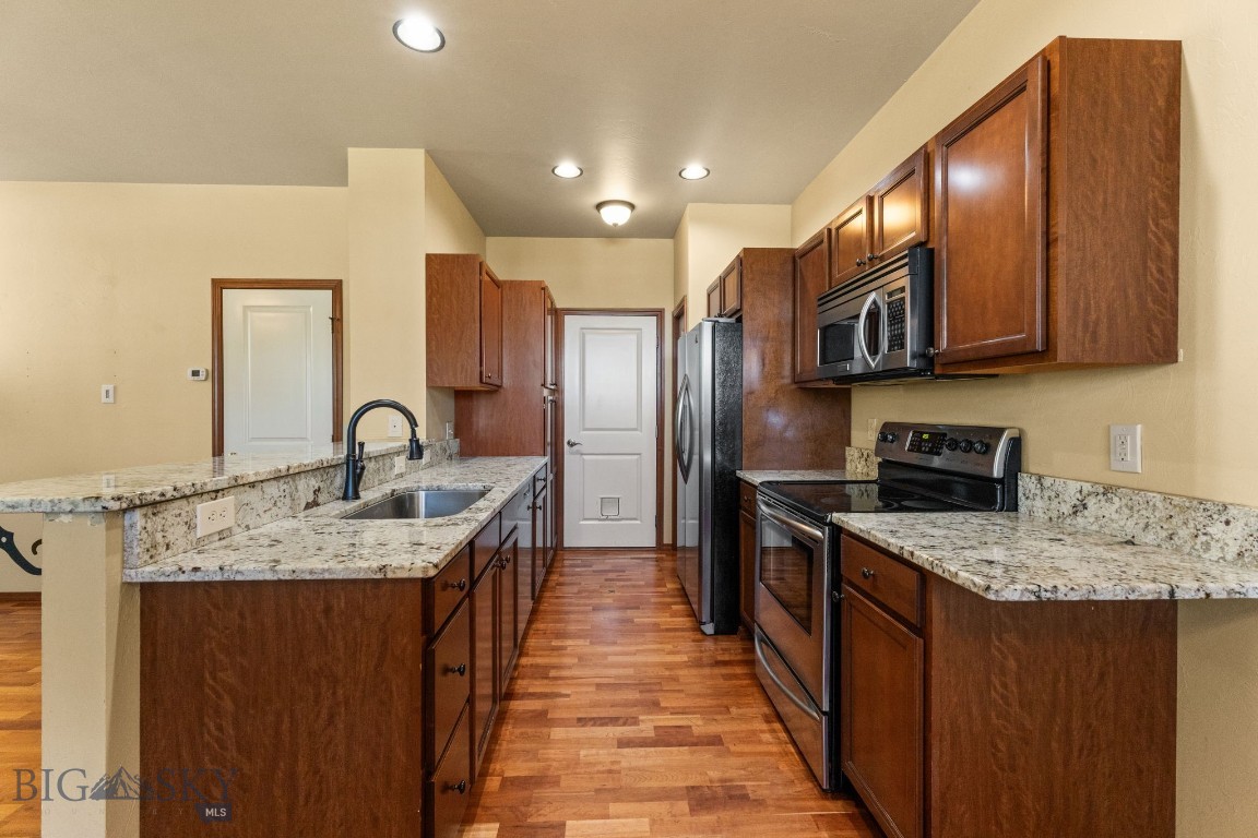 4320 Glenwood A Property Photo 13