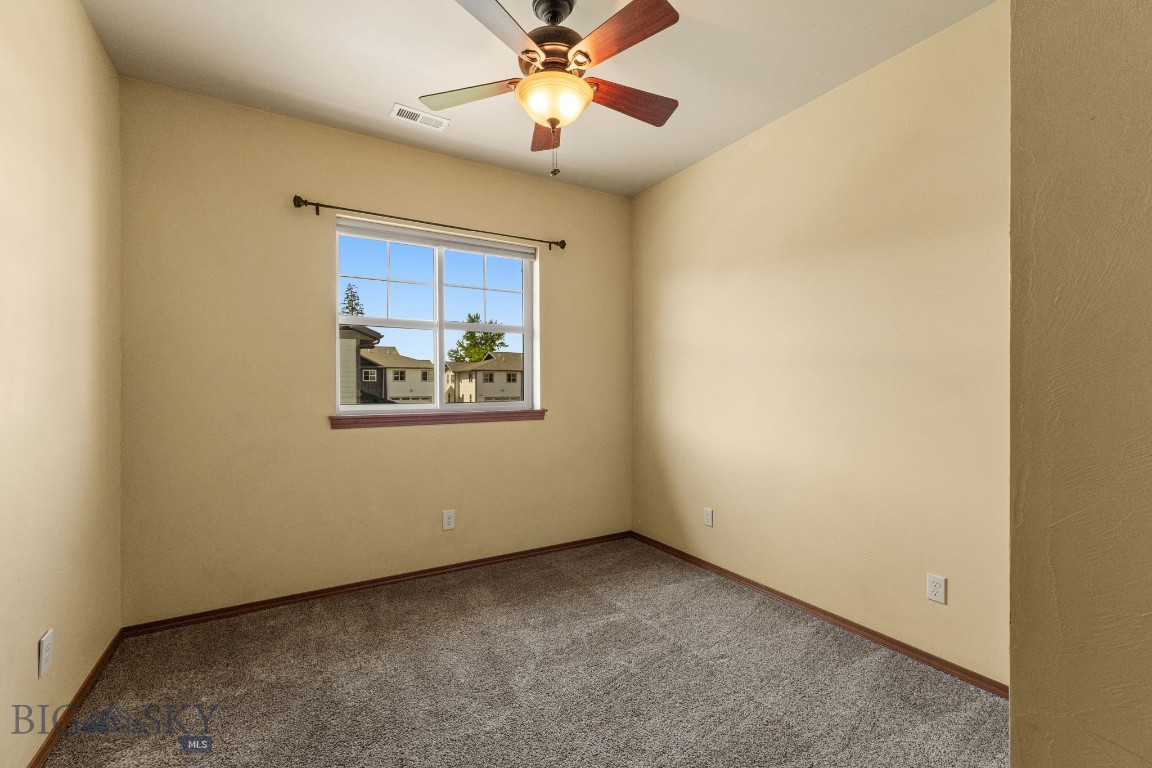 4320 Glenwood A Property Photo 33