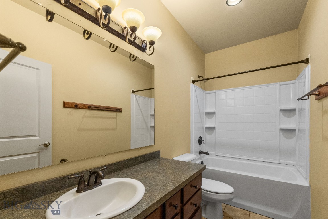4320 Glenwood A Property Photo 37