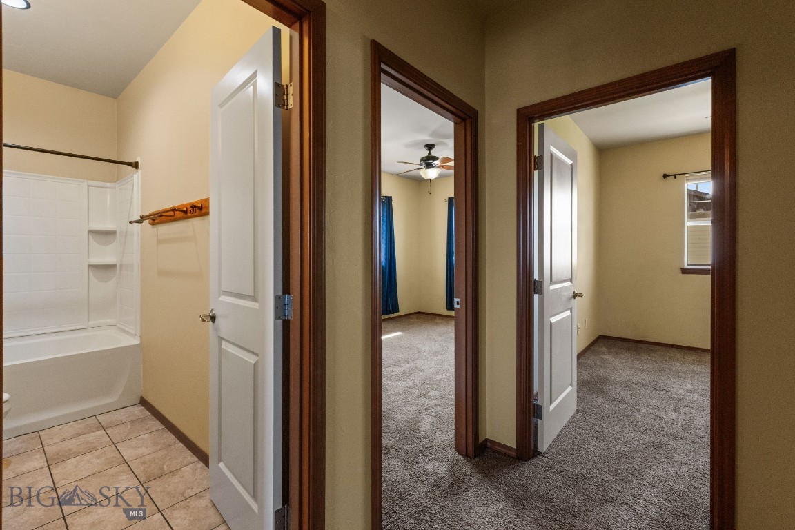 4320 Glenwood A Property Photo 39
